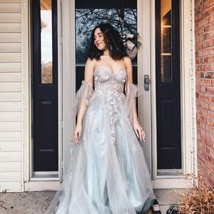 Size 1 Dillards Exclusive Prom Dress